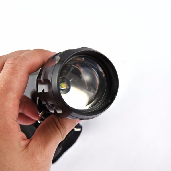 Zoom Flashlight - Image 4