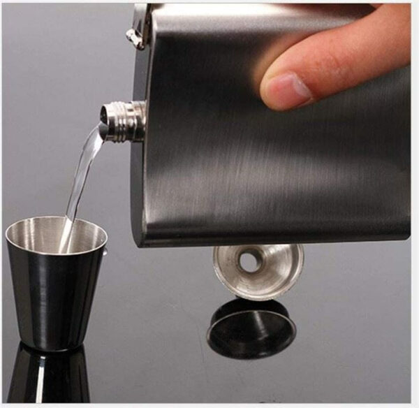 Portable Hip Flask Set - Image 3