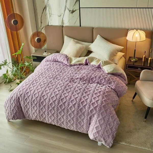 Extra Soft Plush Cashmere Comforter Set (5 pcs) - Image 4