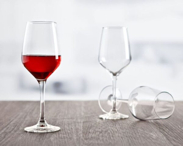 Larger Wine Glasses (Clear)(6 pcs)