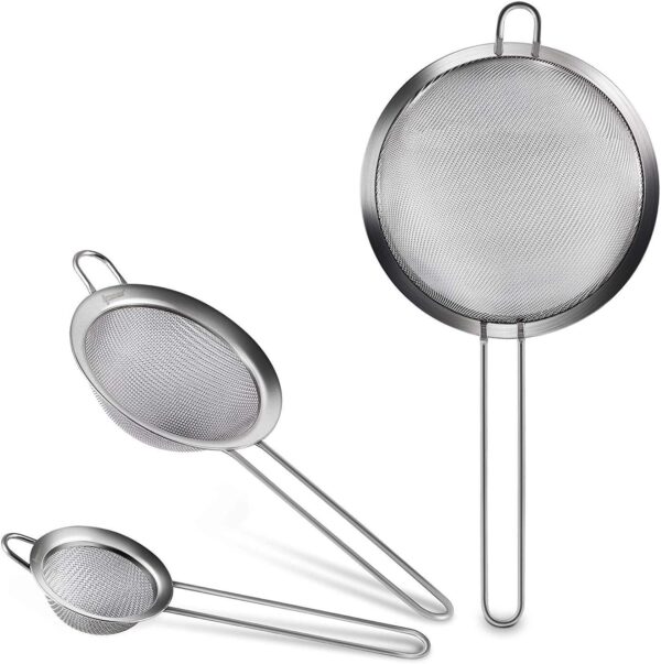 Hand-held Flour Sieve (18cm) - Image 3