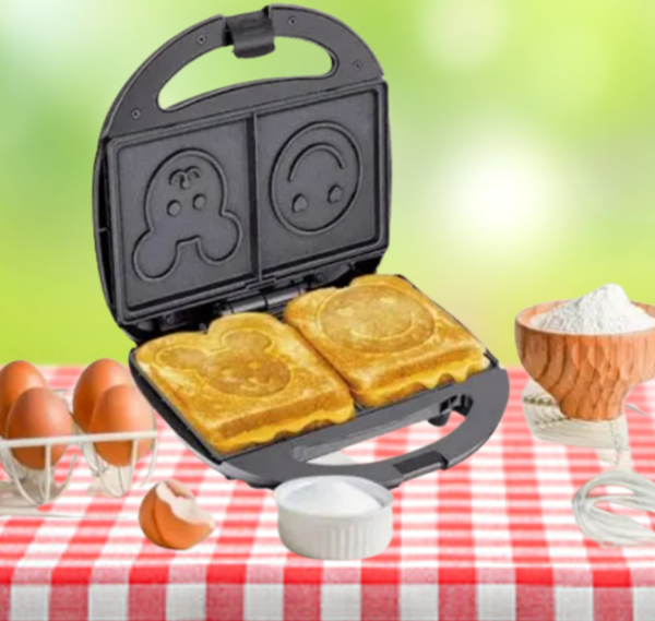 Smiley Face Sandwich And Waffle Maker - Image 5