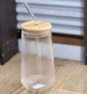 Ribbed Glass With Straw And Wooden Lid (500ml)